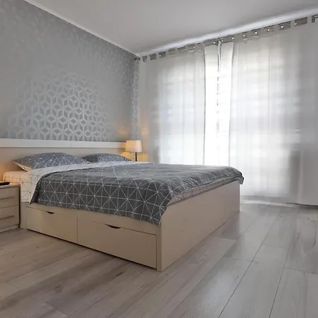 Apartament Ada Homes E6 *